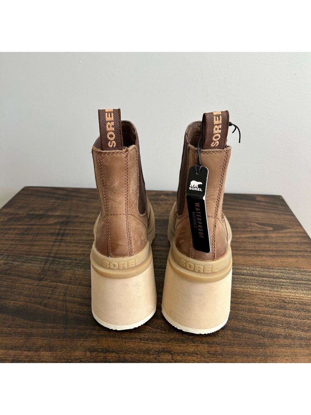 SOREL Women’s Hi-Line Heel Chelsea Boots, Size 7. - Picture 3 of 11